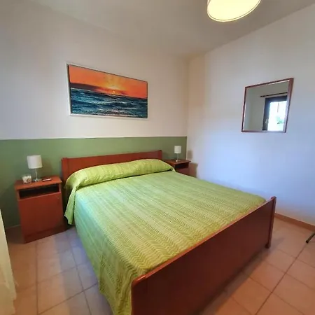 House Beach - *