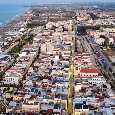 House Beach - * Margherita Di Savoia
